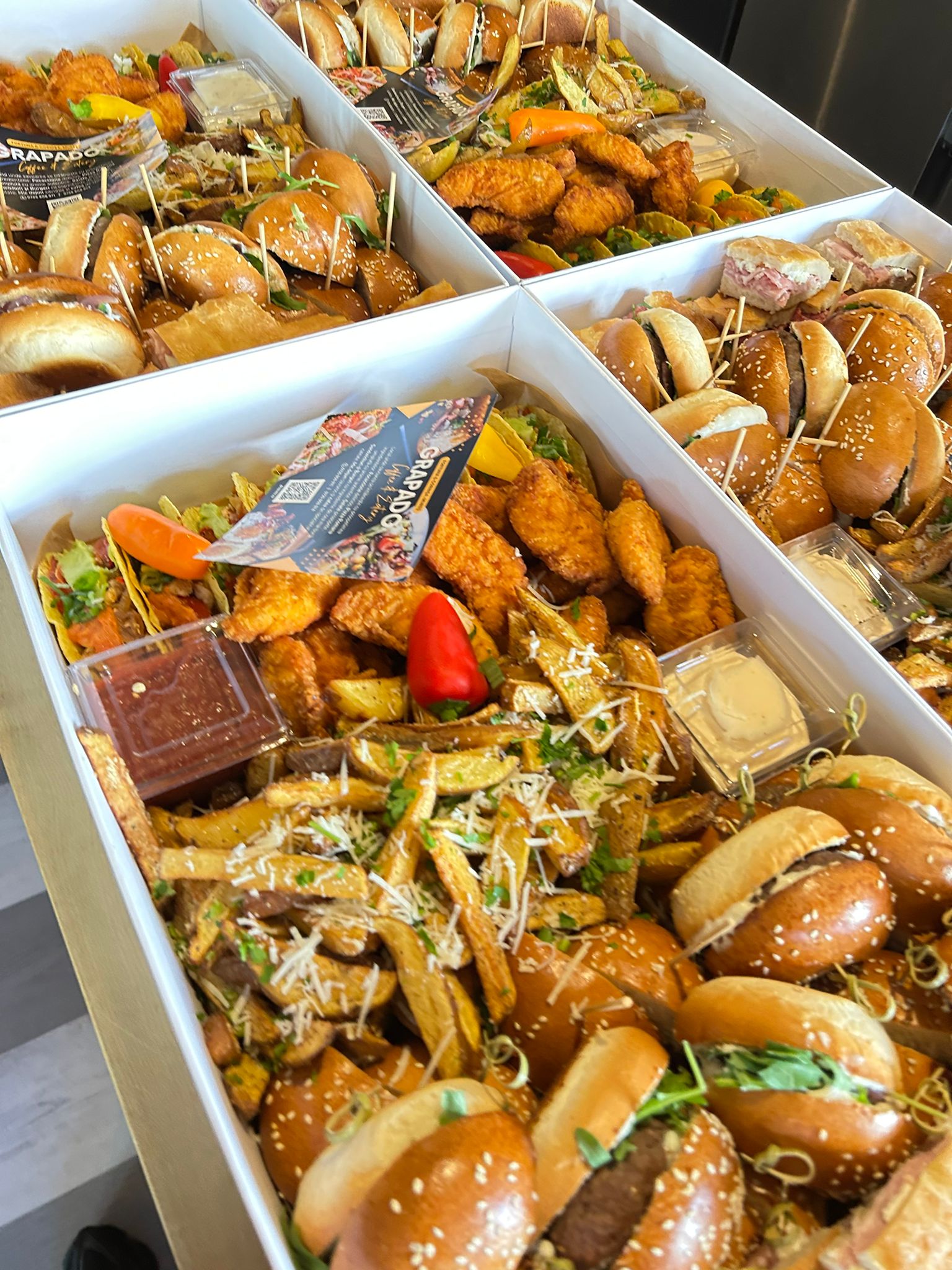 BOX MIX it 10-12 persoane - imagine 5